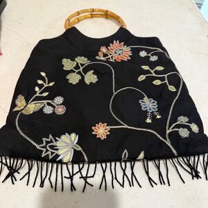 Unbranded Floral Embroidered Handbag Womens OS Black Excellent Bamboo Handle Bag